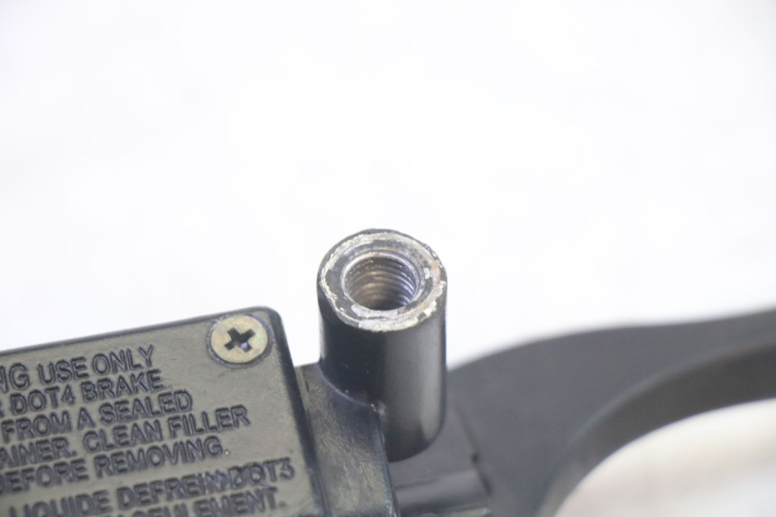 photo de FRONT BRAKE MASTER CYLINDER EFUN PUSA 1 - Zoom on usage condition