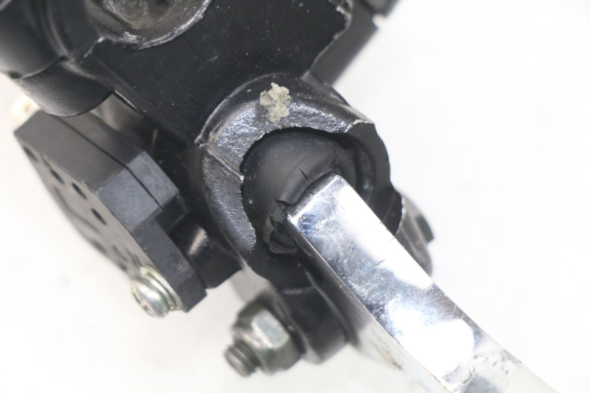 photo de FRONT BRAKE MASTER CYLINDER APOLLO RFZ 150