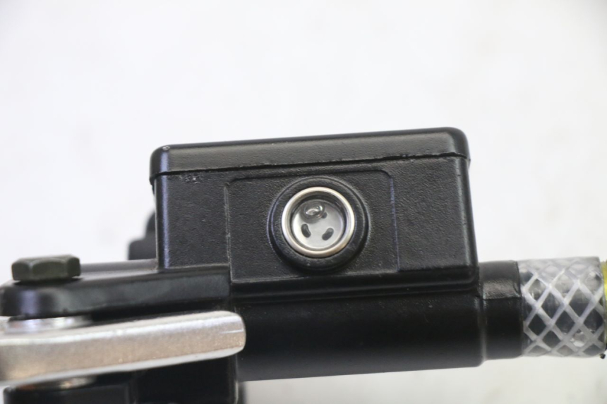 photo de FRONT BRAKE MASTER CYLINDER APOLLO RFZ 125