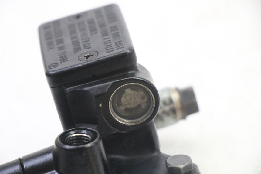 photo de FRONT BRAKE MASTER CYLINDER PEUGEOT SATELIS 125 (2013 - 2018)