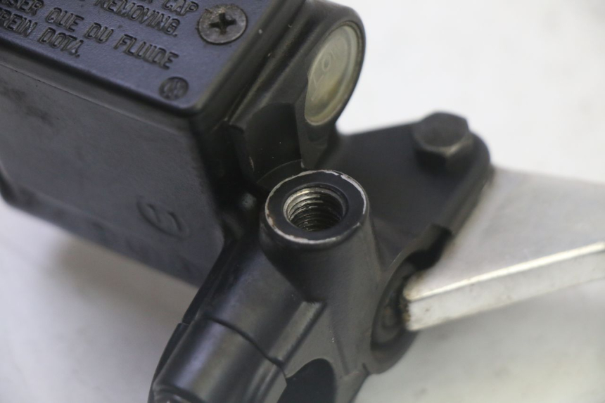photo de FRONT BRAKE MASTER CYLINDER PEUGEOT SATELIS 125 (2010 - 2012)