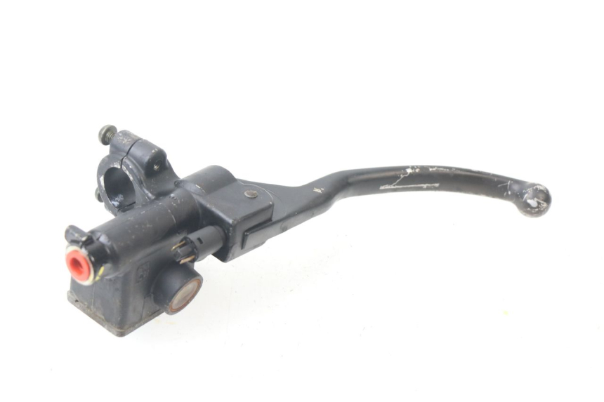 photo de FRONT BRAKE MASTER CYLINDER PIAGGIO SKIPPER 125 (2000 - 2004) - Zoom on usage condition