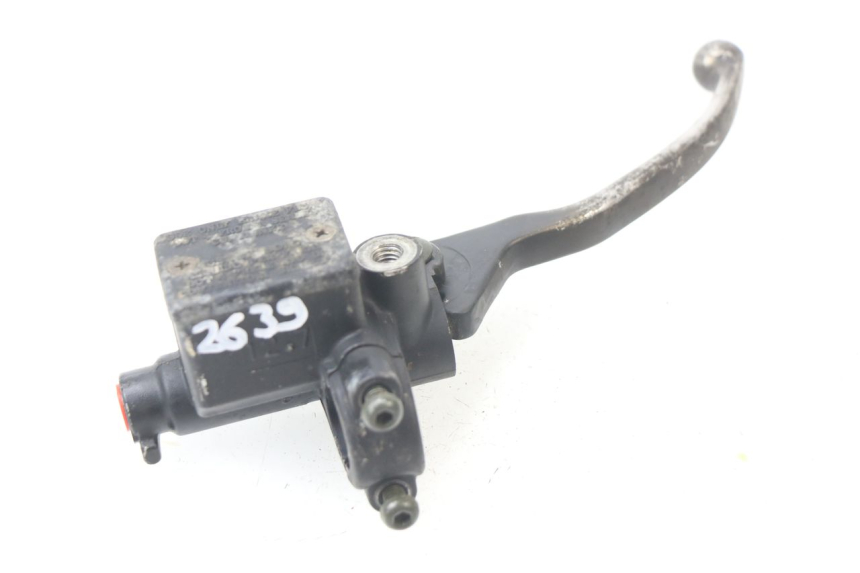 photo de FRONT BRAKE MASTER CYLINDER PIAGGIO SKIPPER 125 (2000 - 2004) - Technical close-up