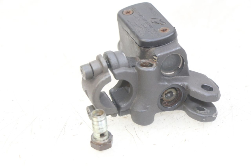 photo de FRONT BRAKE MASTER CYLINDER GAS-GAS SM ROOKIE 50 (2001 - 2005) - Alternative perspective