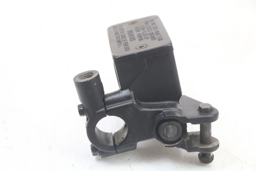 photo de FRONT BRAKE MASTER CYLINDER SUZUKI GSR 750 (2011 - 2017)