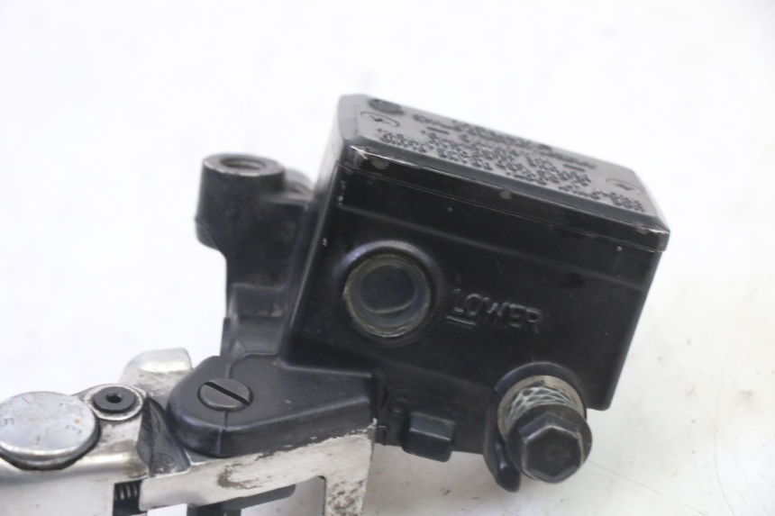 photo de FRONT BRAKE MASTER CYLINDER YAMAHA TDM ABS 900 (2002 - 2014)