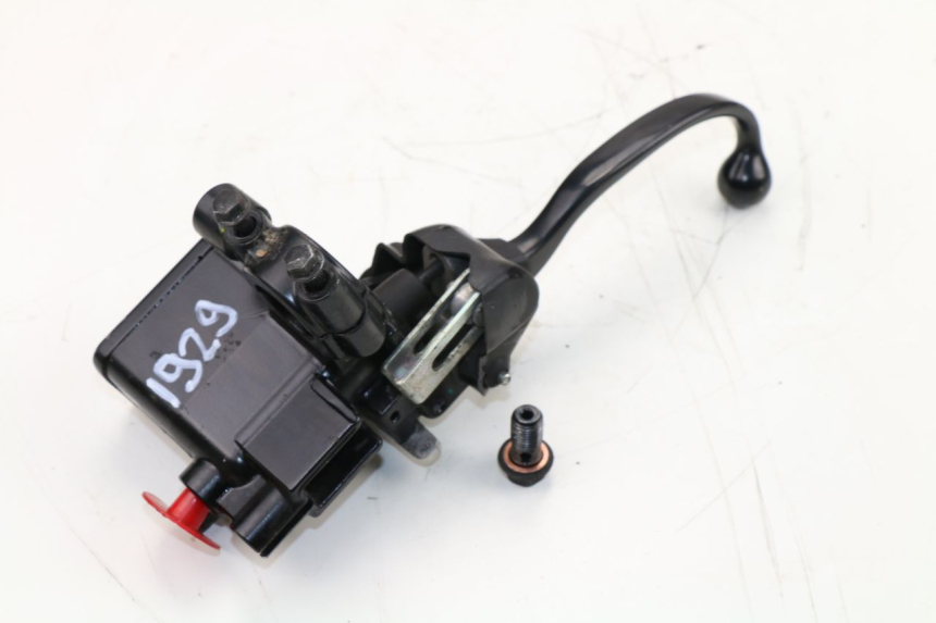 photo de FRONT BRAKE MASTER CYLINDER YAMAHA TRICITY 125 (2012 - 2016)