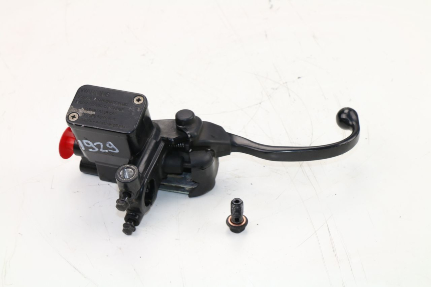 photo de FRONT BRAKE MASTER CYLINDER YAMAHA TRICITY 125 (2012 - 2016)