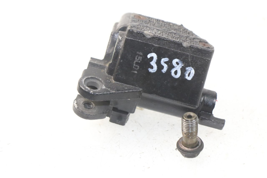 photo de FRONT BRAKE MASTER CYLINDER PEUGEOT TWEET 125 (2010 - 2017) - Main view