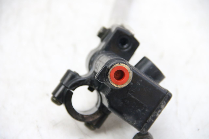 photo de FRONT MASTER CYLINDER PIAGGIO VESPA GRANTURISMO 125 (2003 - 2007)