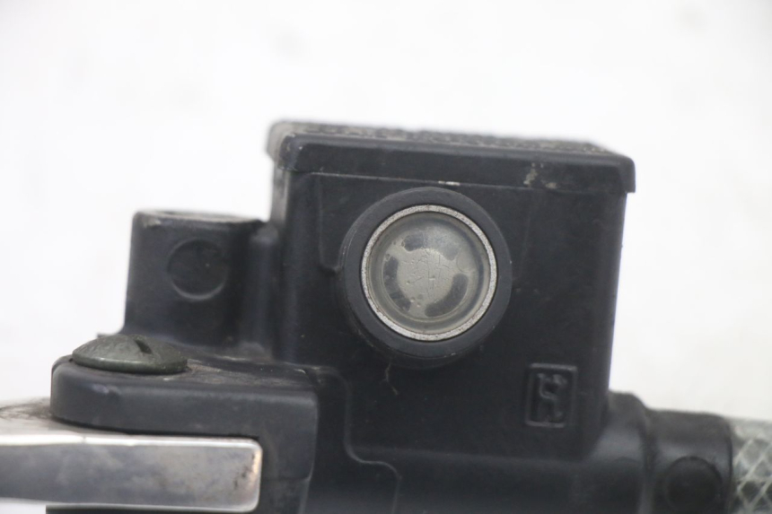 photo de FRONT BRAKE MASTER CYLINDER PIAGGIO VESPA LX IE 125 (2010 - 2012)