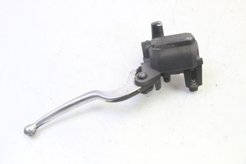 photo de FRONT MASTER CYLINDER YAMAHA X-MAX XMAX 125 (2010 - 2014)