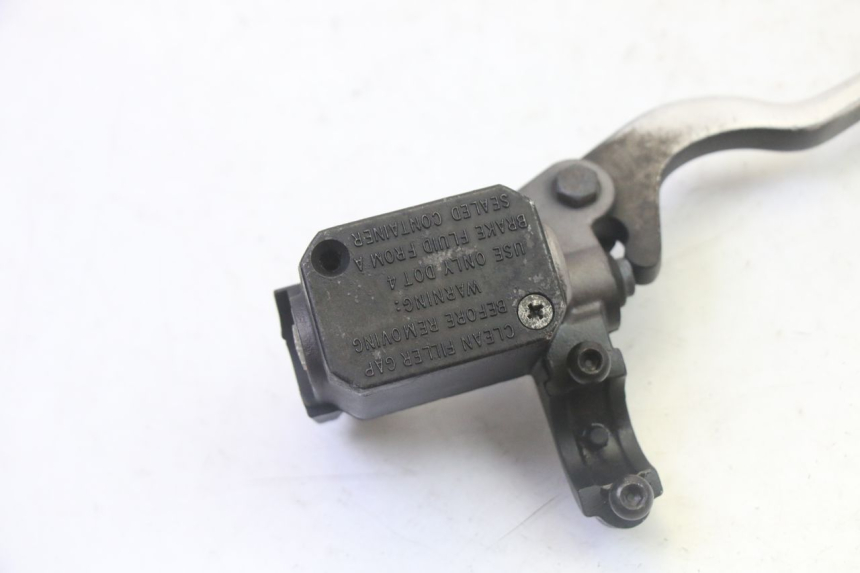 photo de FRONT MASTER CYLINDER YAMAHA X-MAX XMAX 125 (2010 - 2014)