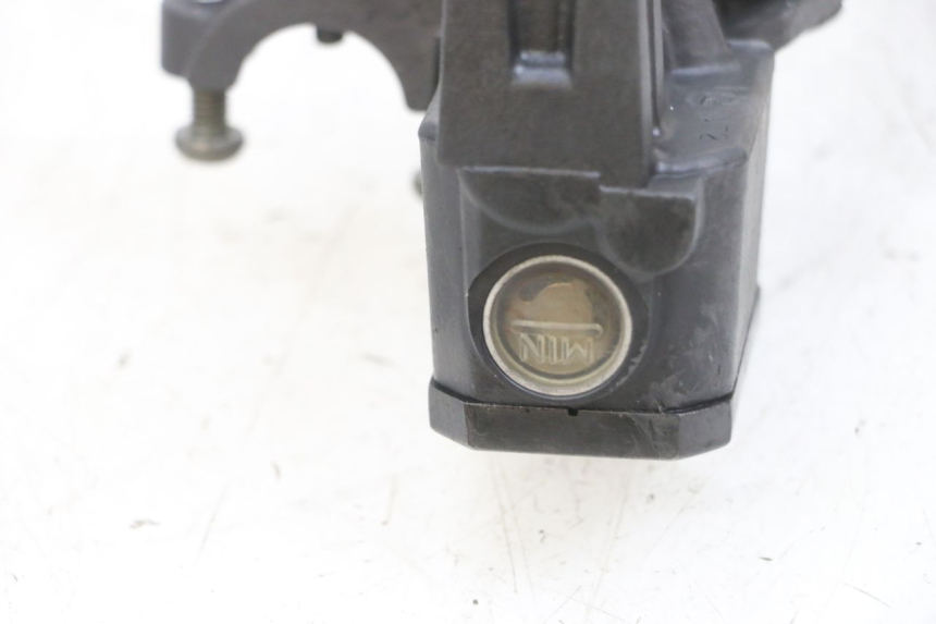photo de FRONT MASTER CYLINDER YAMAHA XMAX X-MAX 125 (2006 - 2009) - Component detail