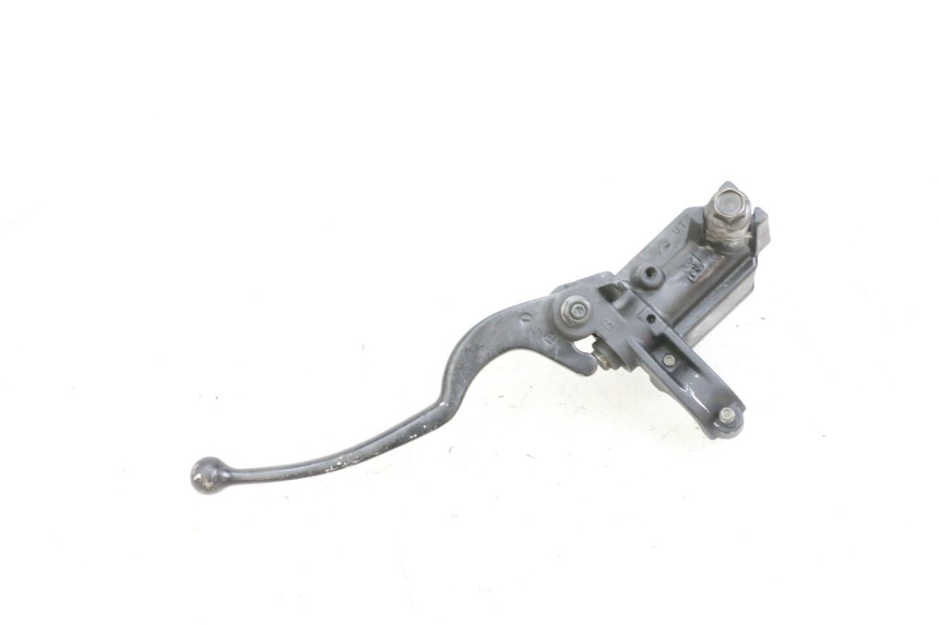 photo de FRONT MASTER CYLINDER YAMAHA XMAX X-MAX 125 (2006 - 2009) - Alternative perspective