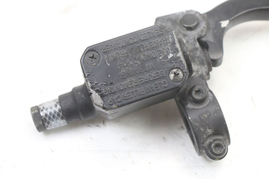 photo de FRONT BRAKE MASTER CYLINDER PIAGGIO XEVO - X EVO 125 (2007 - 2016) - Component detail