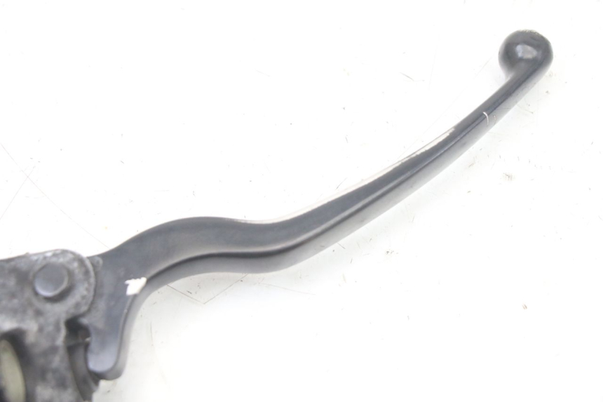 photo de FRONT BRAKE MASTER CYLINDER PIAGGIO XEVO - X EVO 125 (2007 - 2016) - Zoom on usage condition