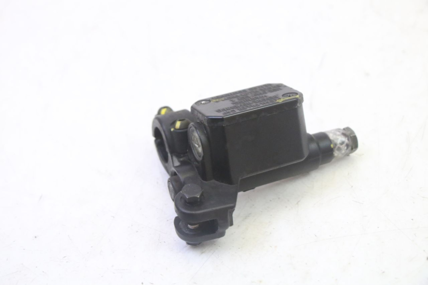 photo de FRONT BRAKE MASTER CYLINDER PIAGGIO XEVO - X EVO 125 (2007 - 2016)