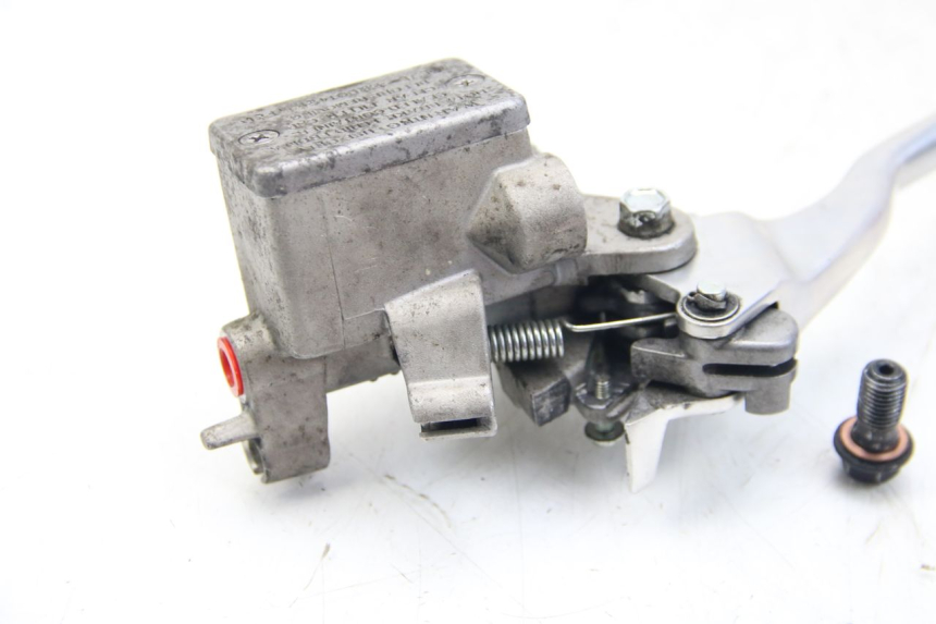 photo de FRONT BRAKE MASTER CYLINDER YAMAHA HW XENTER 125 (2011 - 2017)
