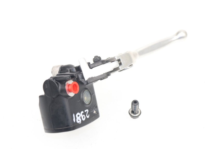 photo de FRONT BRAKE MASTER CYLINDER YAMAHA YP T-MAX TMAX 530 (2017 - 2020)