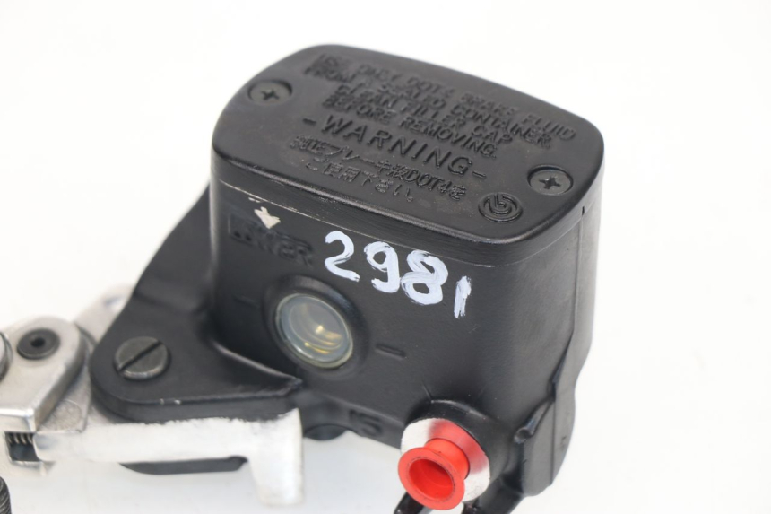 photo de FRONT BRAKE MASTER CYLINDER YAMAHA YP T-MAX TMAX 530 (2017 - 2020)