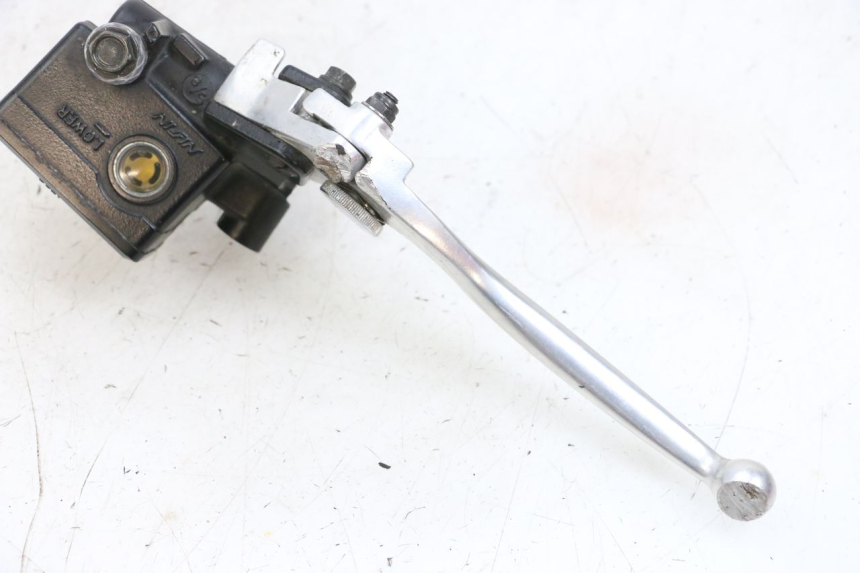 photo de FRONT BRAKE MASTER CYLINDER KAWASAKI ZR 7 750 (1999 - 2001) - Component detail