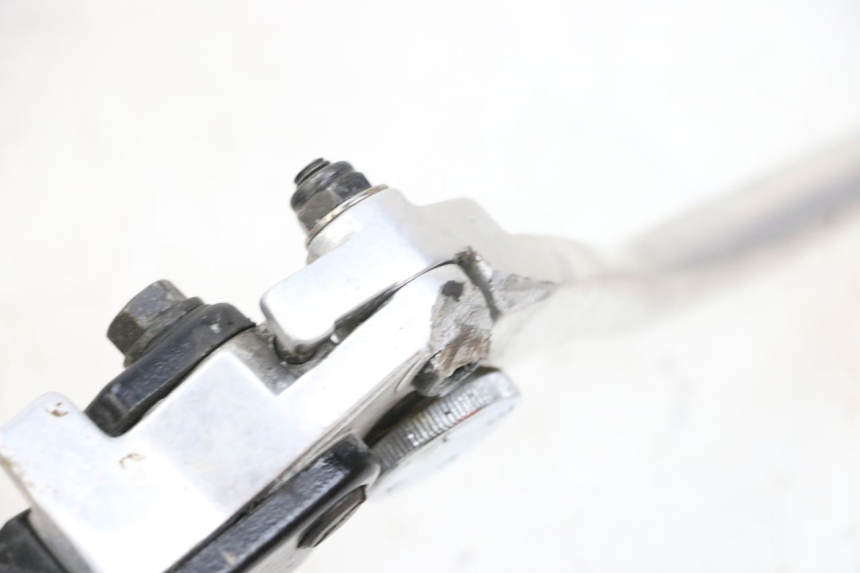 photo de FRONT BRAKE MASTER CYLINDER KAWASAKI ZR 7 750 (1999 - 2001) - Zoom on usage condition
