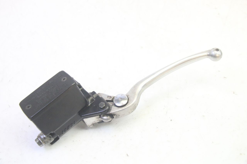 photo de REAR BRAKE MASTER CYLINDER SUZUKI BURGMAN EXECUTIVE ABS 650 (2006 - 2012) - Technical close-up