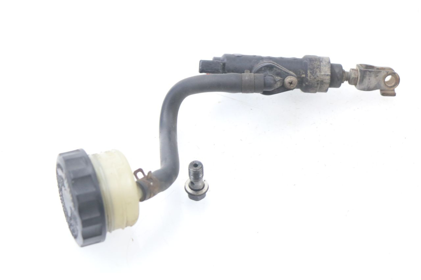 photo de REAR BRAKE MASTER CYLINDER HONDA CBF 500 (2004 - 2007)