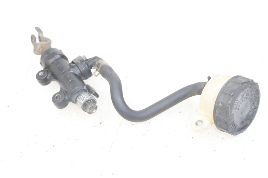 photo de REAR BRAKE MASTER CYLINDER HONDA CBF 500 (2004 - 2007)