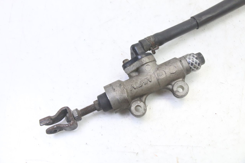 photo de REAR BRAKE MASTER CYLINDER HONDA CBR RR FIREBLADE 900 (1992 - 1994)