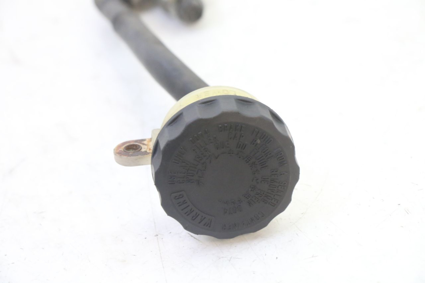 photo de REAR BRAKE MASTER CYLINDER HONDA CBR RR FIREBLADE 900 (1992 - 1994)