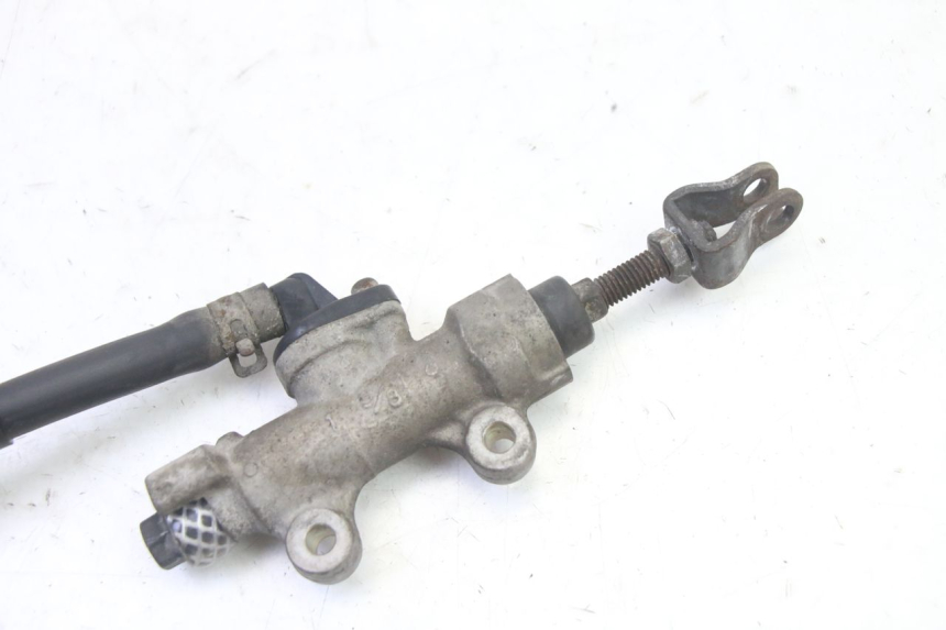 photo de REAR BRAKE MASTER CYLINDER HONDA CBR RR FIREBLADE 900 (1992 - 1994)