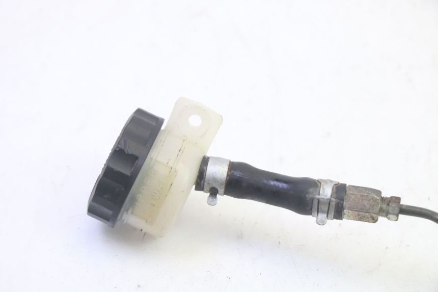 photo de REAR BRAKE MASTER CYLINDER KAWASAKI GPZ RX 1000 (1986 - 1988) - Component detail