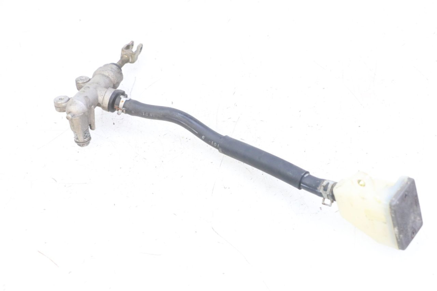 photo de REAR BRAKE MASTER CYLINDER SUZUKI GS GSE 500 (2001 - 2003)