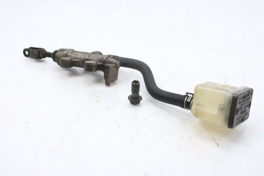 photo de REAR BRAKE MASTER CYLINDER SUZUKI GSF S BANDIT 600 (2000 - 2004)