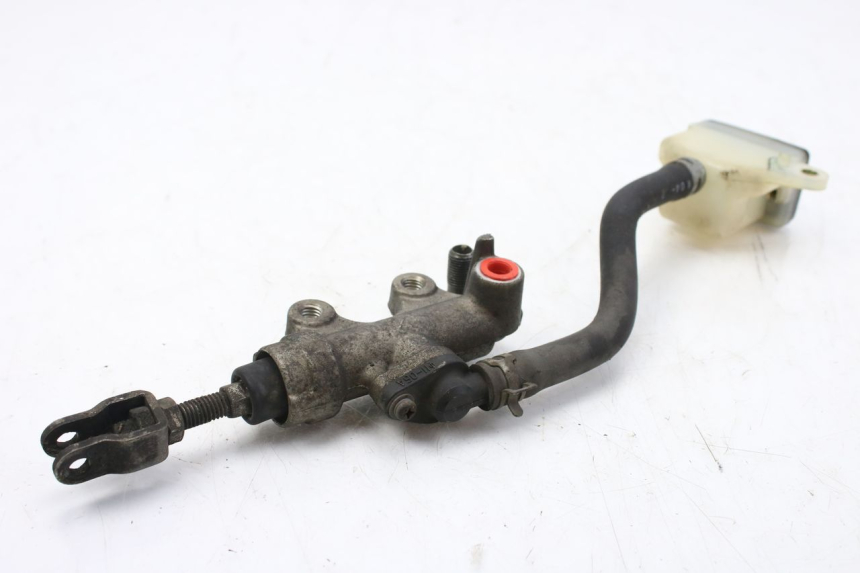 photo de REAR BRAKE MASTER CYLINDER SUZUKI GSF S BANDIT 600 (2000 - 2004)