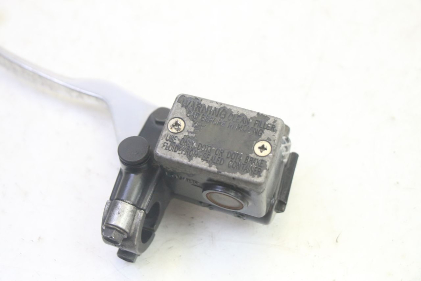 photo de REAR BRAKE MASTER CYLINDER SYM GTS EVO 125 (2009 - 2013) - Alternative perspective