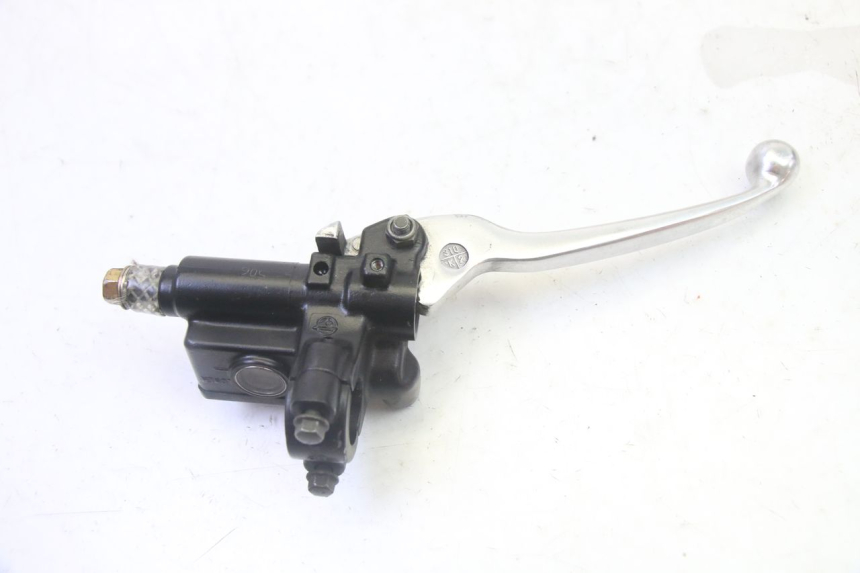 photo de REAR BRAKE MASTER CYLINDER DAELIM HISTORY 125 (2001 - 2002)