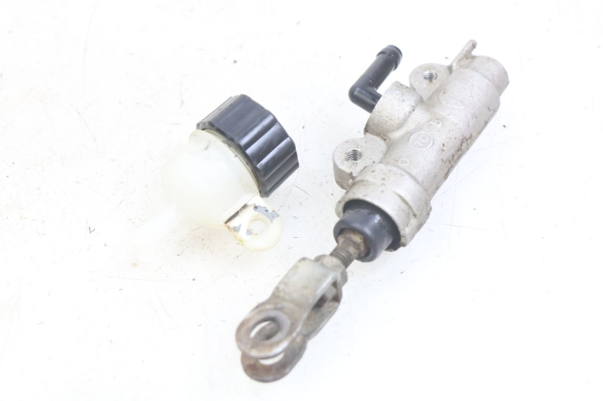 photo de REAR BRAKE MASTER CYLINDER KAWASAKI KX 85 (2001 - 2013)