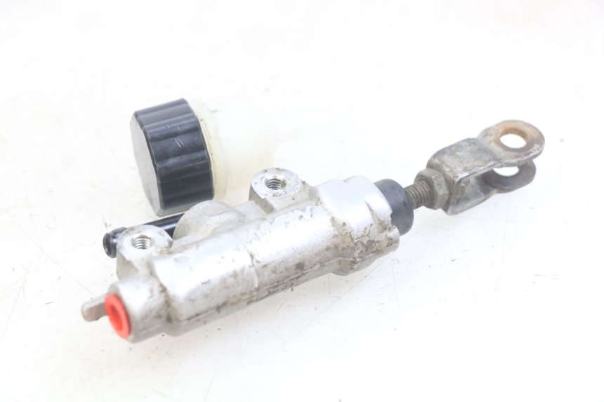 photo de REAR BRAKE MASTER CYLINDER KAWASAKI KX 85 (2001 - 2013)