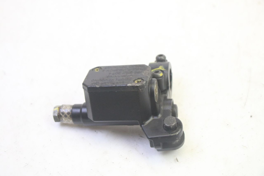 photo de REAR BRAKE MASTER CYLINDER PIAGGIO MP3 LT 400 (2007 - 2012) - Zoom on usage condition
