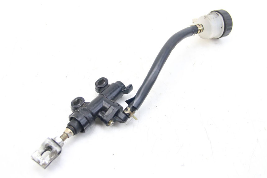 photo de REAR BRAKE MASTER CYLINDER PEUGEOT XP6 50 (2006 - 2011)