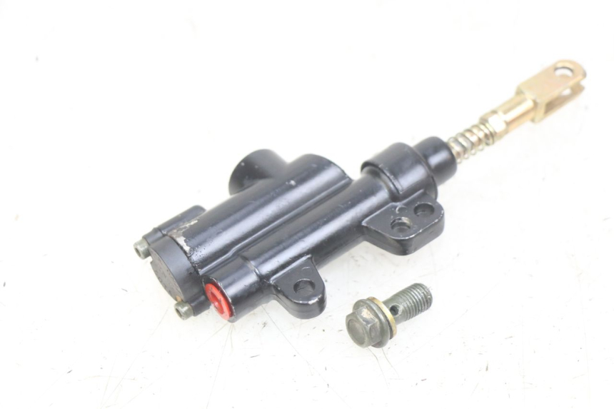photo de REAR BRAKE MASTER CYLINDER APOLLO RFZ 150