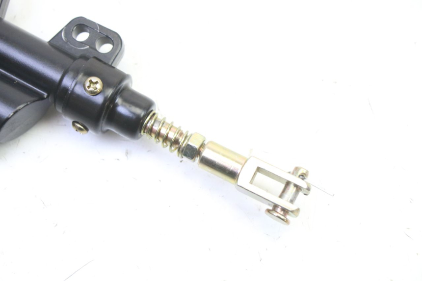 photo de REAR BRAKE MASTER CYLINDER APOLLO RFZ 125