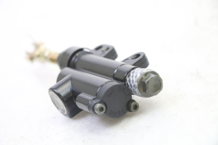 photo de REAR BRAKE MASTER CYLINDER APOLLO RFZ 125