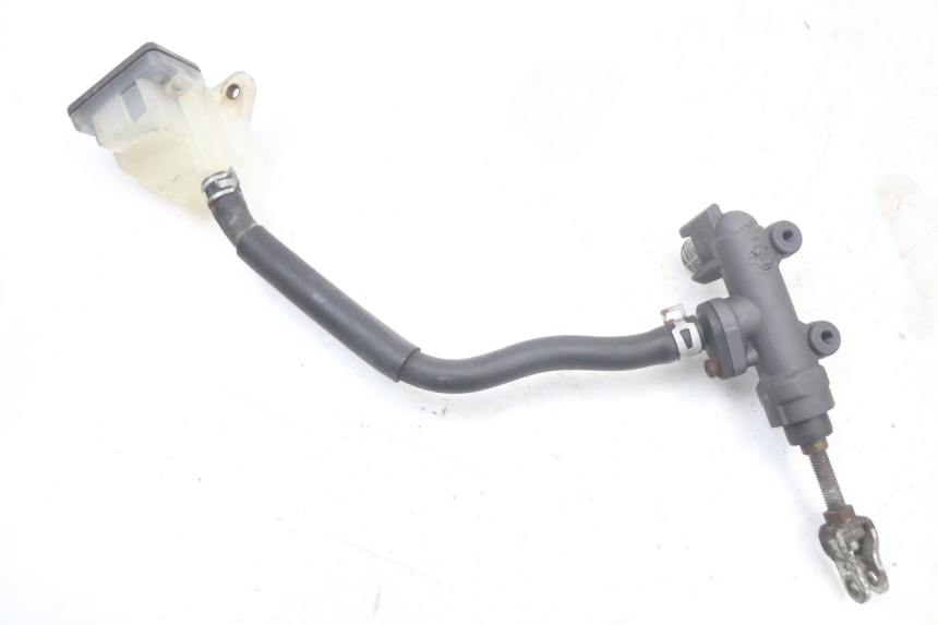 photo de REAR BRAKE MASTER CYLINDER SUZUKI GS F 500 (2004 - 2007)