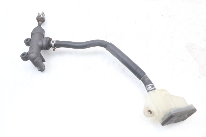 photo de REAR BRAKE MASTER CYLINDER SUZUKI GS F 500 (2004 - 2007)