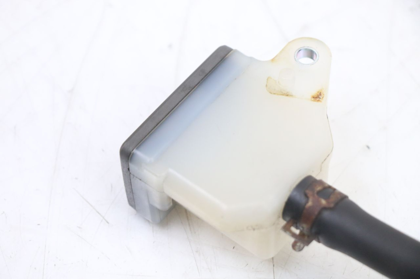 photo de REAR BRAKE MASTER CYLINDER SUZUKI GSX F GSXF 650 (2007 - 2015)