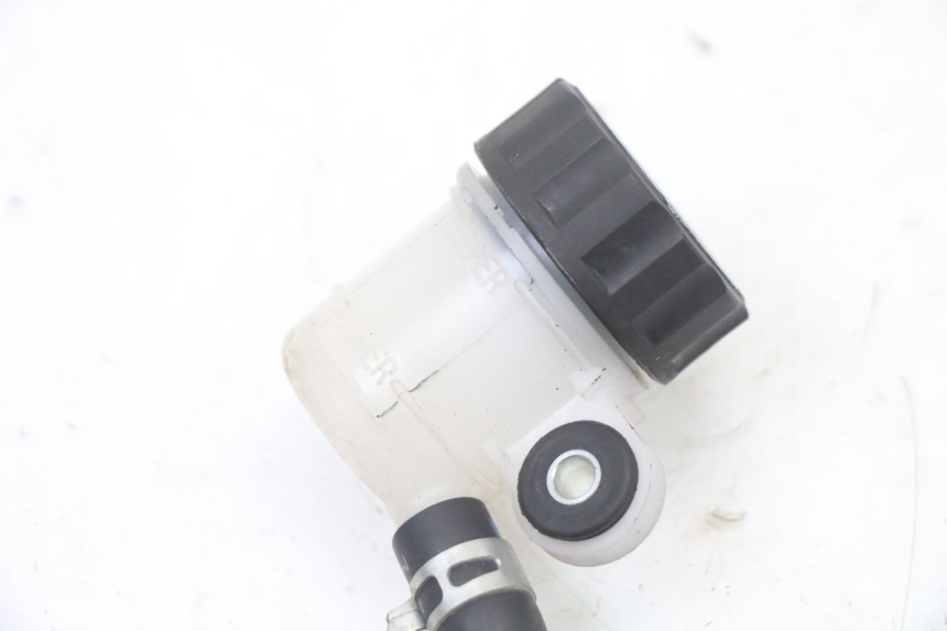photo de REAR BRAKE MASTER CYLINDER YAMAHA TRACER 7 700 (2020 - 2024) - Zoom on usage condition